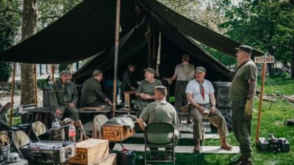 Do Plzně dorazil tank Sherman, kluby vojenské historie staví dobové kempy