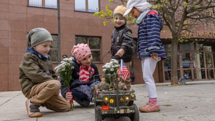 U památníků se dnes vzpomínalo na válečné veterány