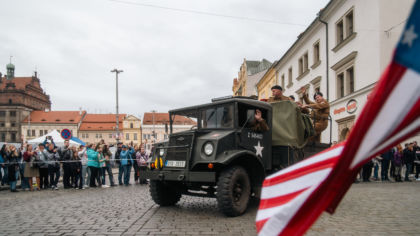 Zahajovací ceremoniál Slavností svobody sledovaly tisíce lidí