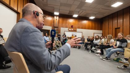 Setkání rodin osvoboditelů se studenty provázely emoce