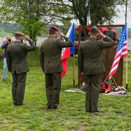 V Bdeněvsi uctili památku vojína 16. obrněné divize