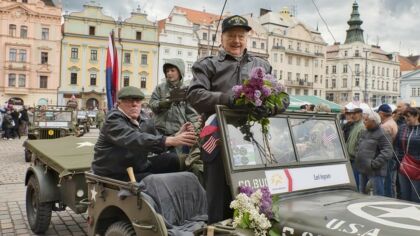 Dnes by tomu bylo 102 let, co se narodil veterán, osvoboditel města Plzně a jihozápadních Čech, příslušník slavné 2. pěší divize, PAN plukovník Earl Ingram